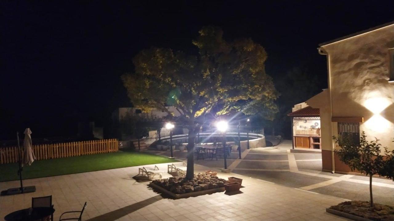 Cortijo La Torre De Caniles La Vega  Εξωτερικό φωτογραφία